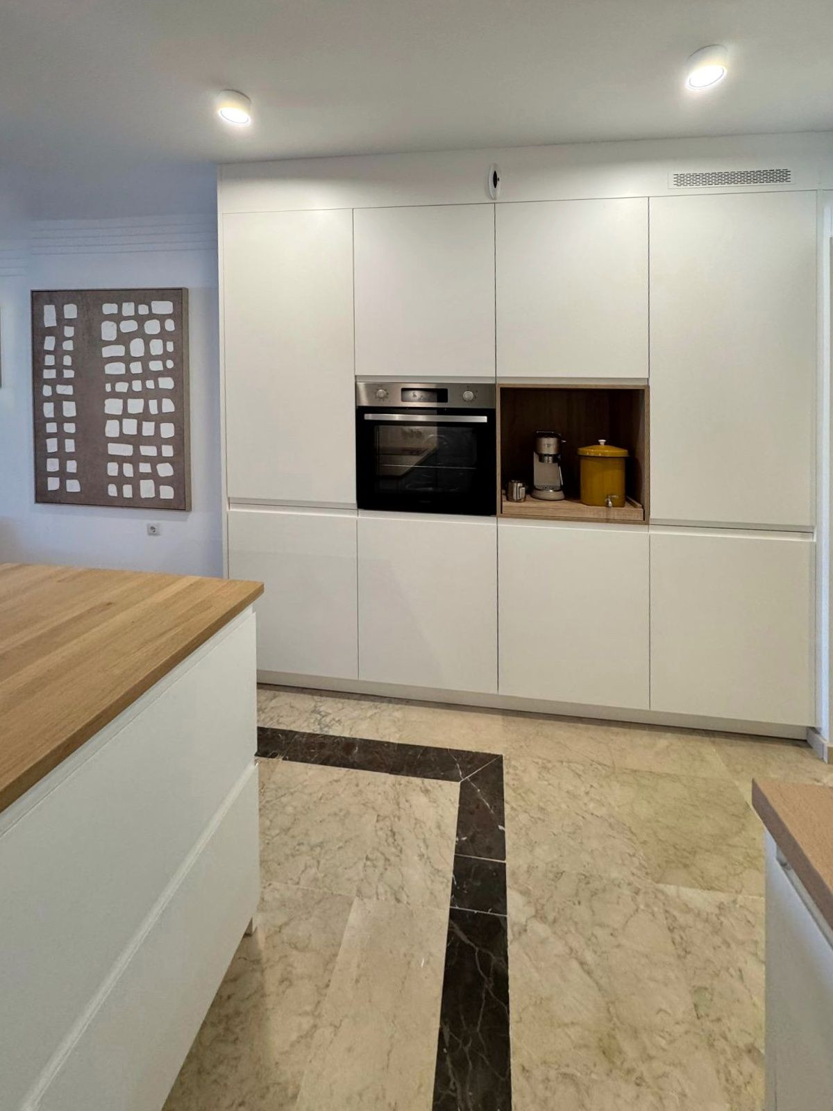 3 Bed, 2 Bath, ApartmentFor Sale, Río Real, Malaga