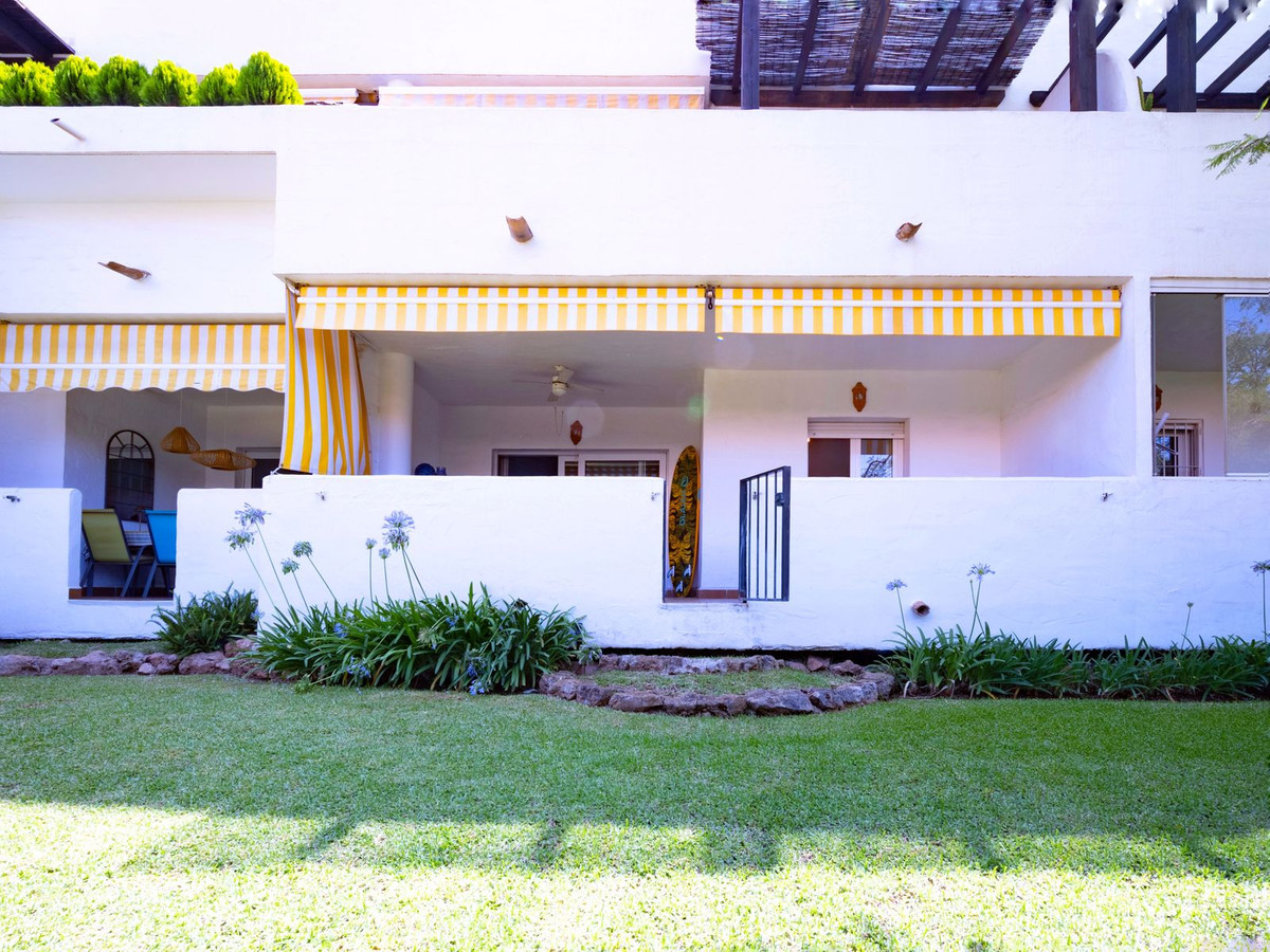 2 Bed, 1 Bath, ApartmentFor Sale, Marbella, Malaga