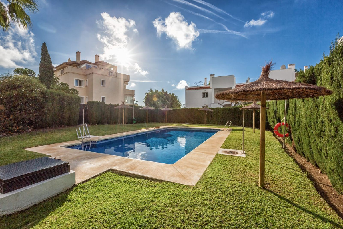 2 Bed, 1 Bath, ApartmentFor Sale, Riviera Del Sol, Malaga