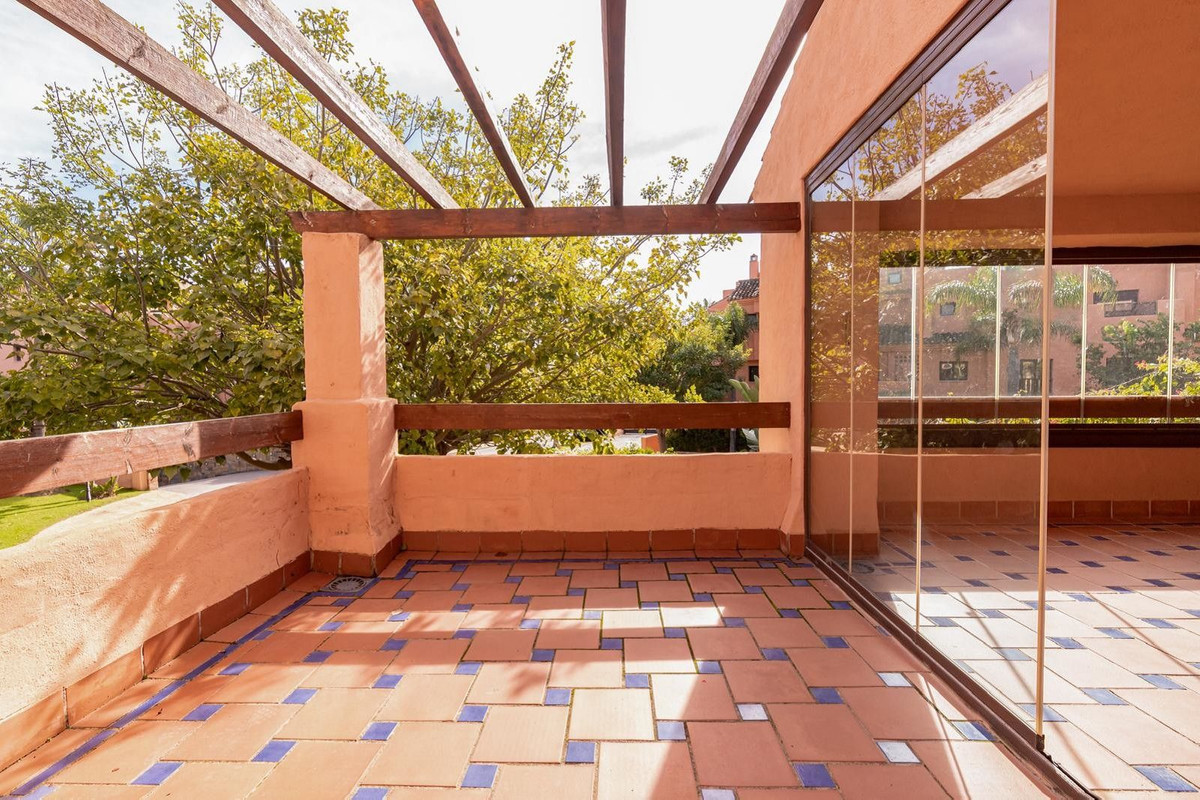 4 Bed, 3 Bath, ApartmentFor Sale, Hacienda del Sol, Malaga