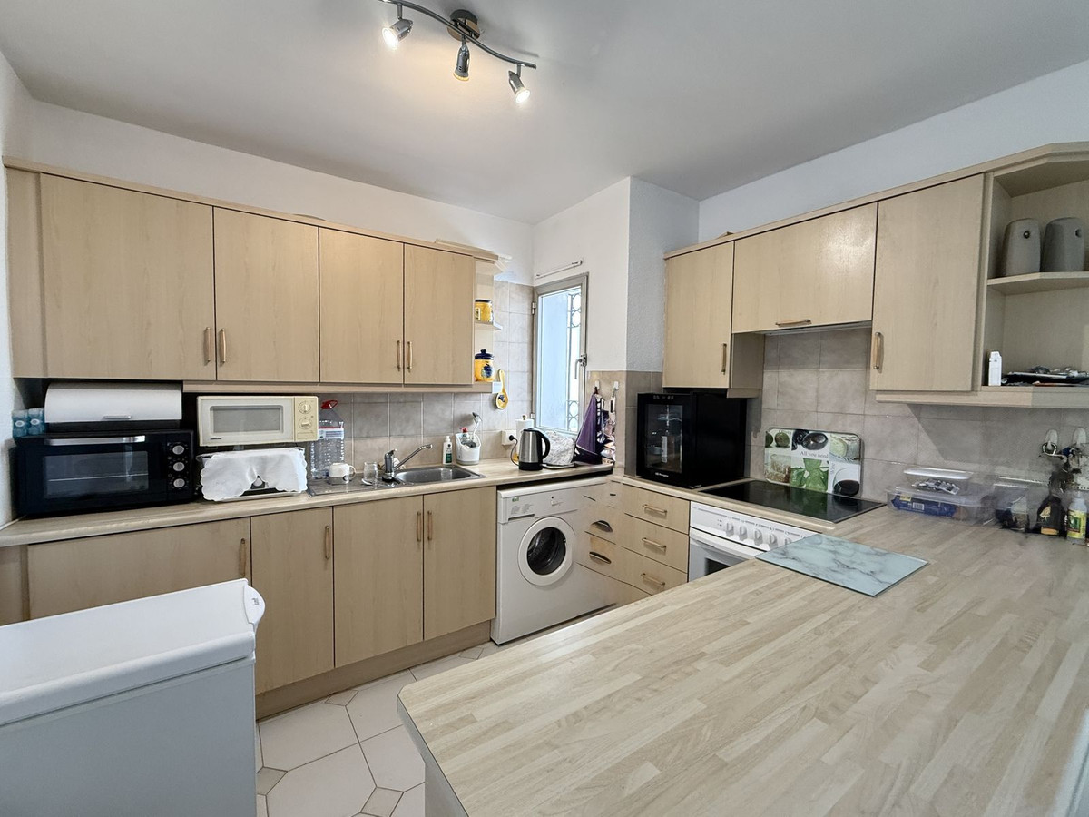 2 Bed, 2 Bath, ApartmentFor Sale, Miraflores, Malaga