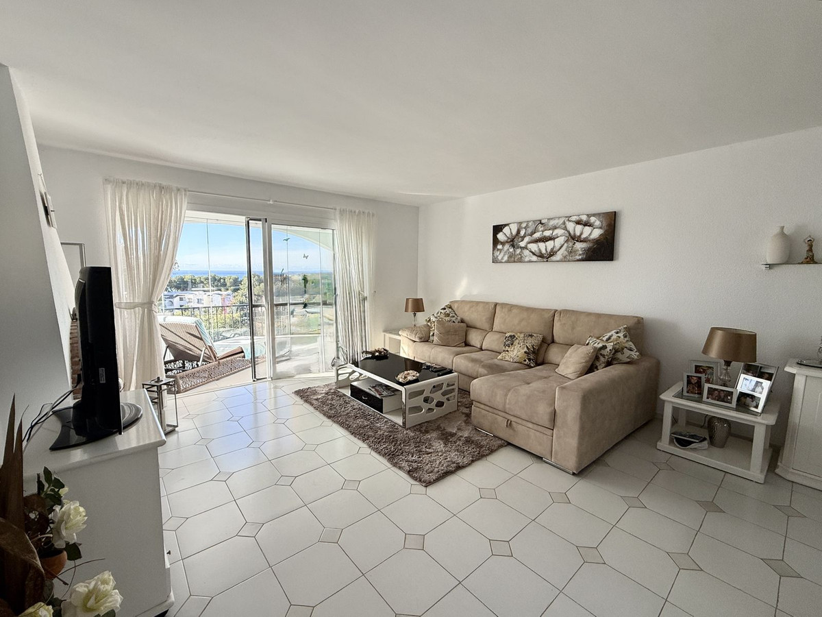 2 Bed, 2 Bath, ApartmentFor Sale, Miraflores, Malaga