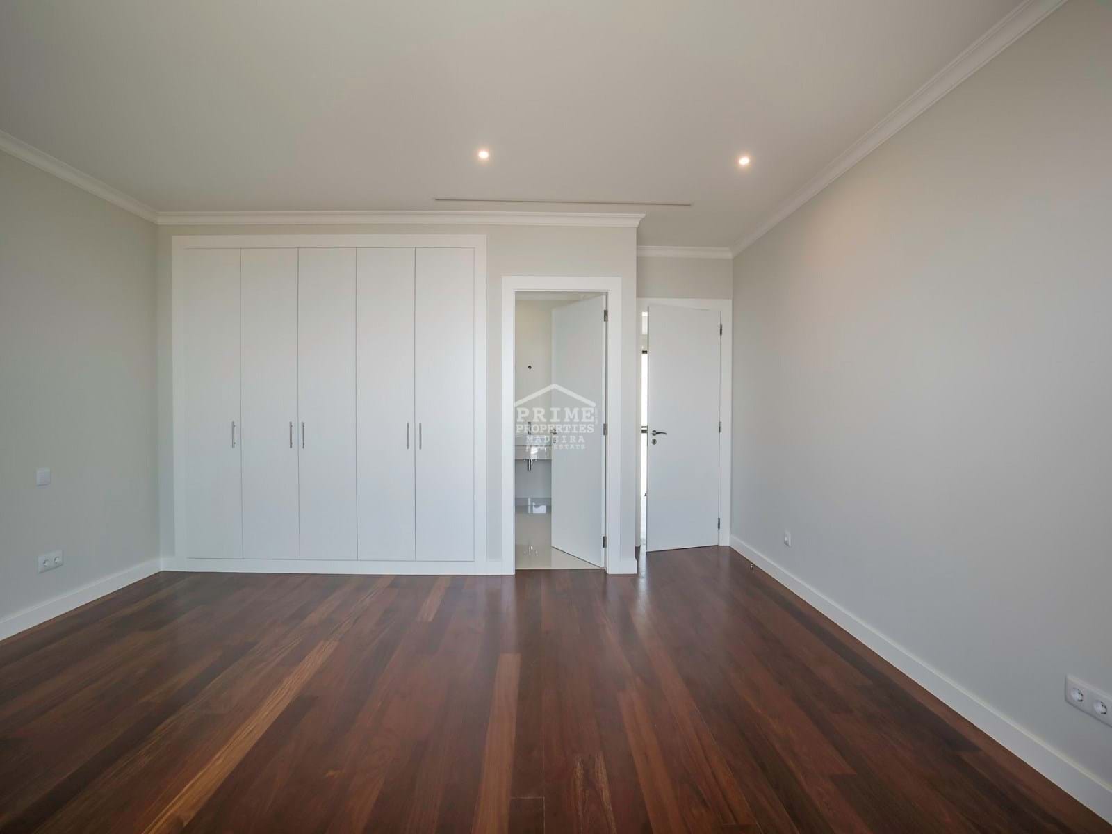 4 Bed, 5 Bath, HouseFor Sale, Funchal, Ilha da Madeira