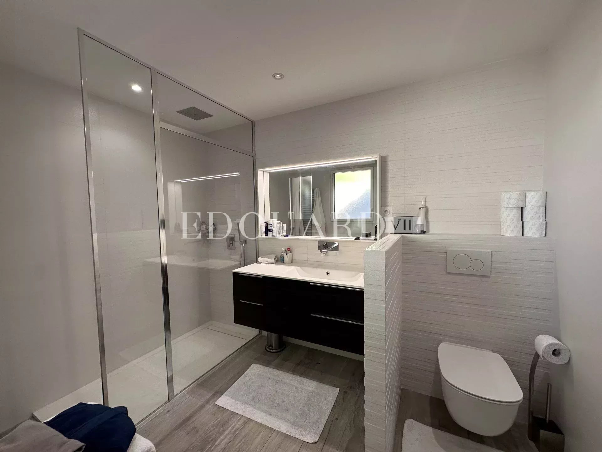 2 Bed, 2 Bath, ApartmentFor Sale, Roquebrune-Cap-Martin, Alpes-Maritimes