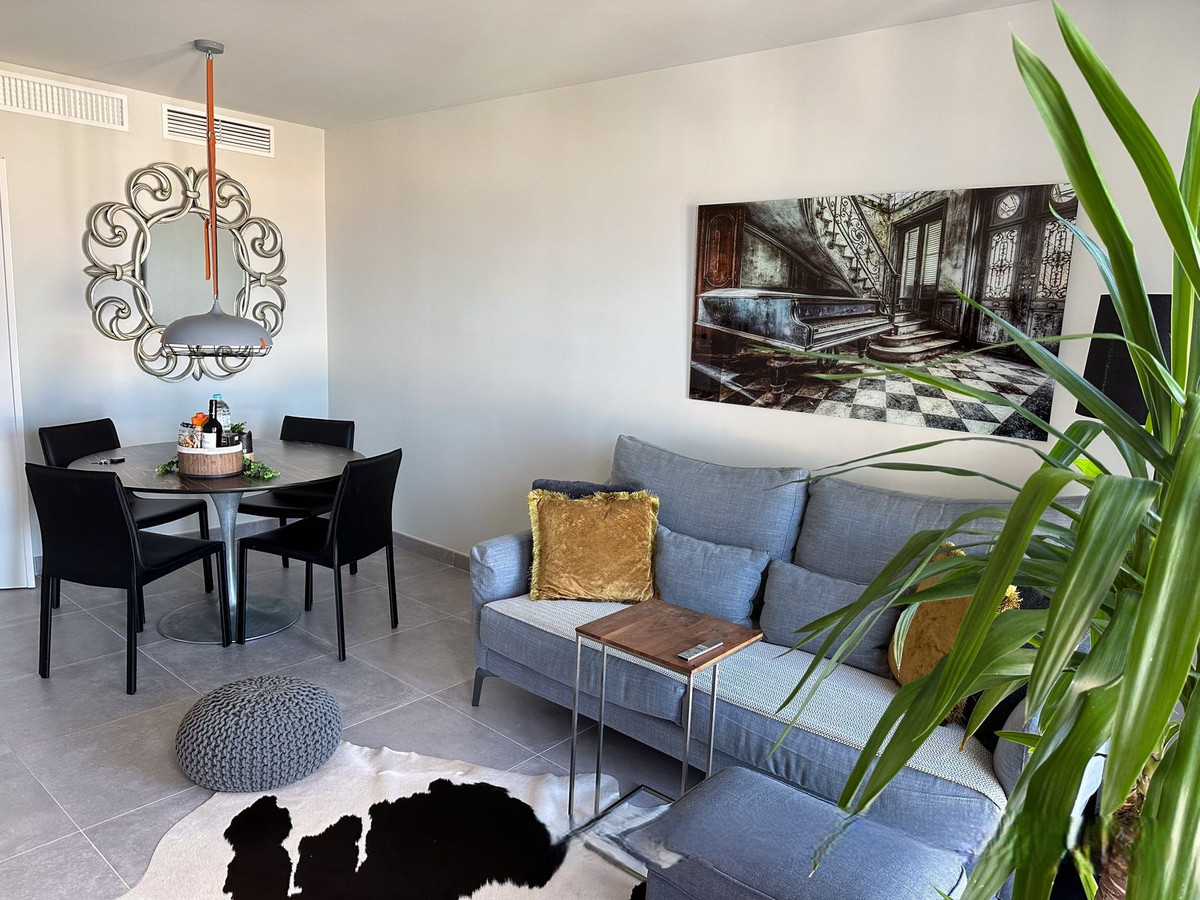 2 Bed, 2 Bath, ApartmentFor Sale, Estepona, Malaga