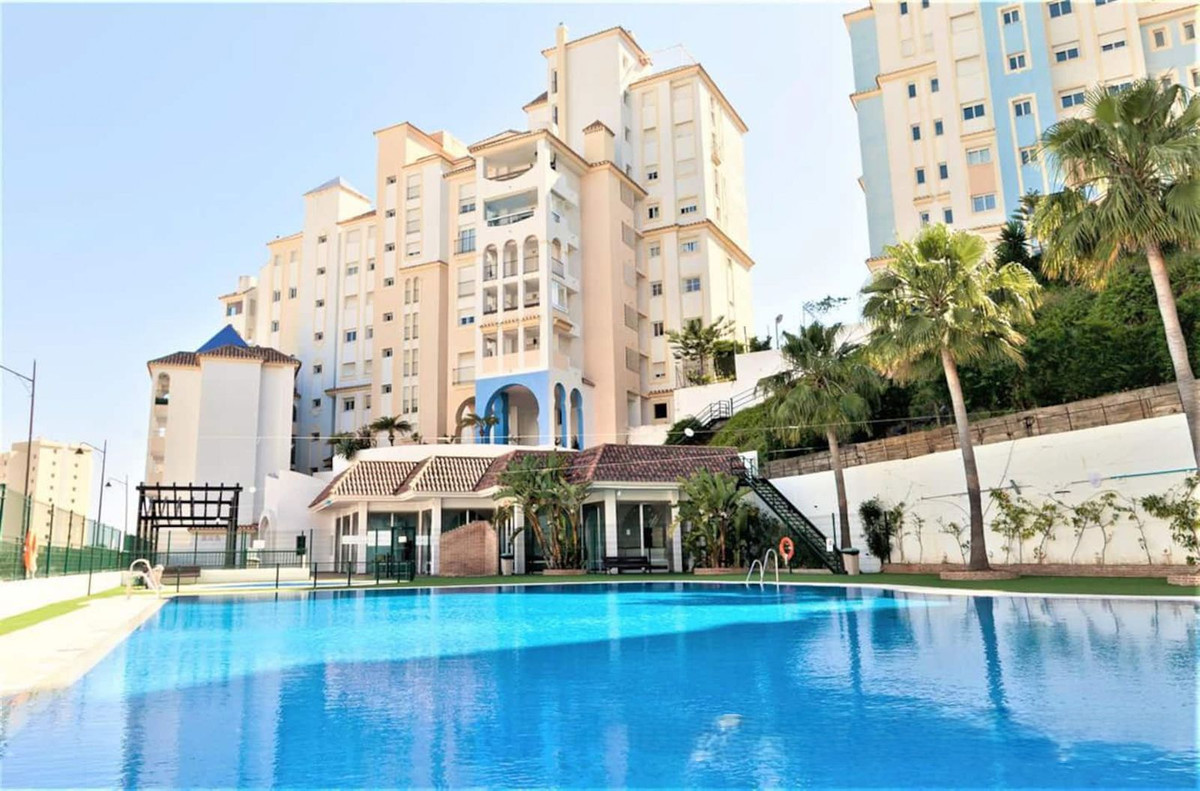 2 Bed, 2 Bath, ApartmentFor Sale, Estepona, Malaga
