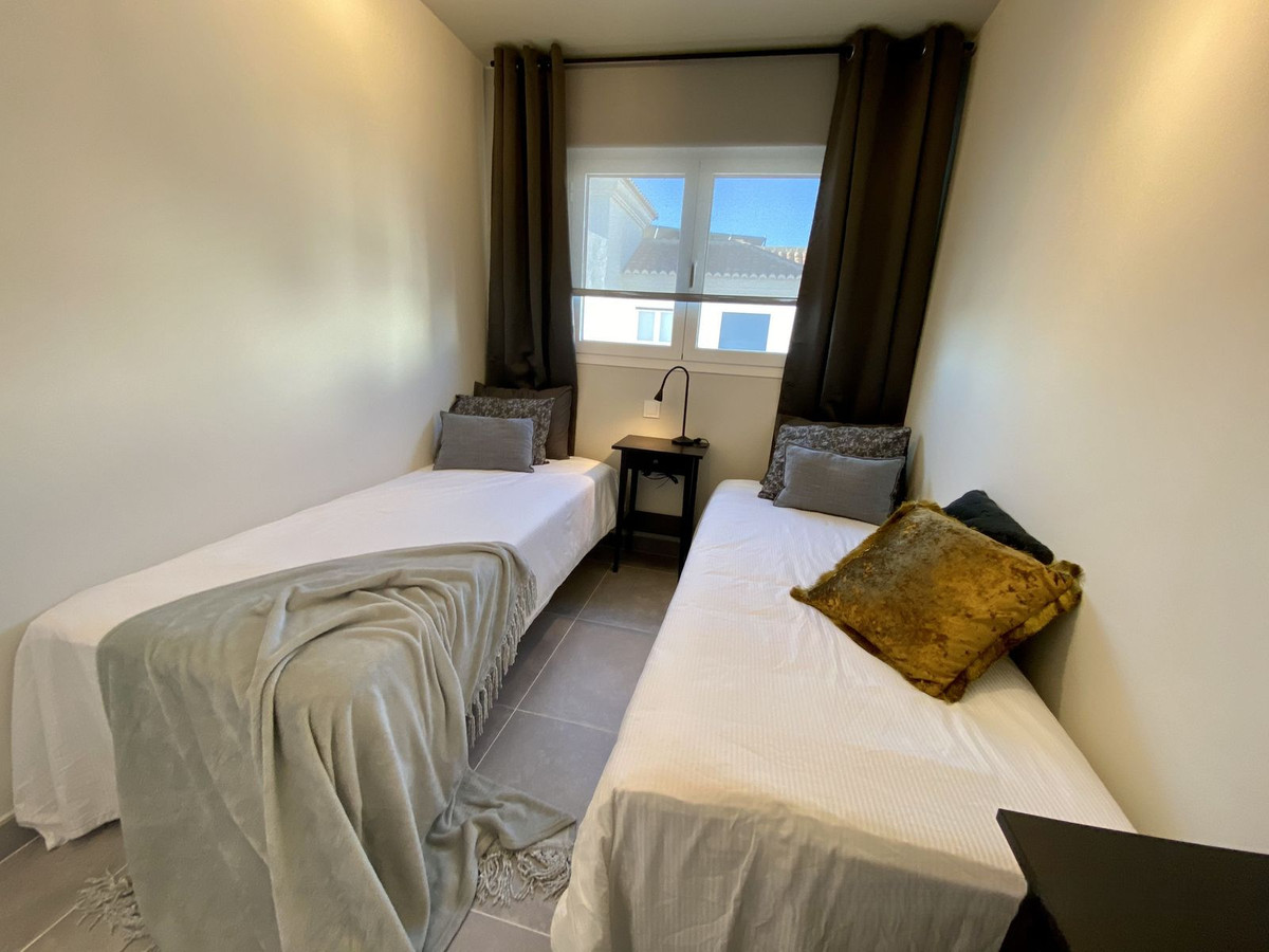 2 Bed, 2 Bath, ApartmentFor Sale, Estepona, Malaga