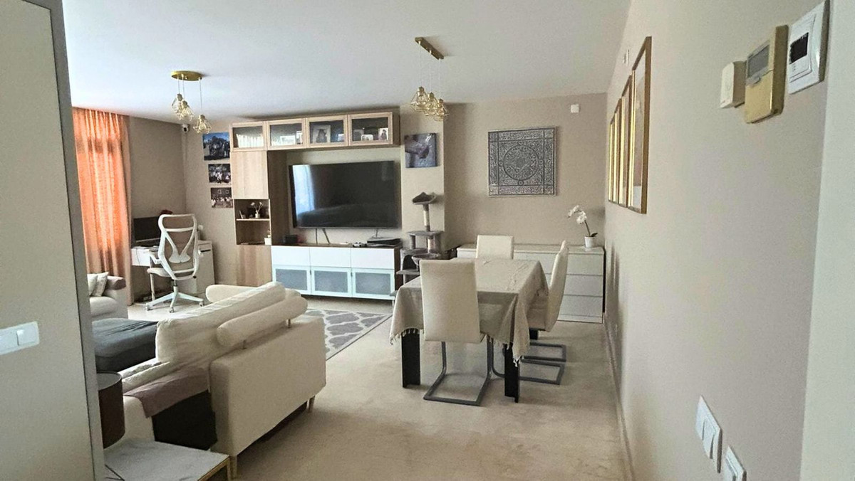 3 Bed, 2 Bath, ApartmentFor Sale, La Duquesa, Malaga