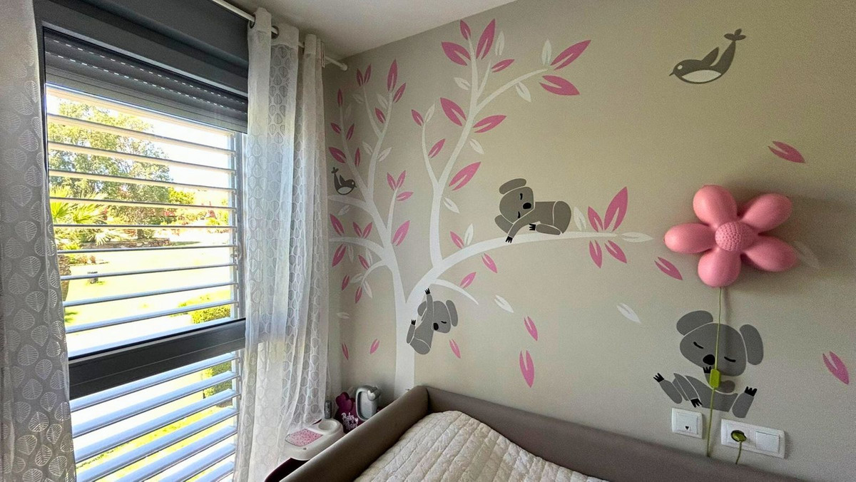 3 Bed, 2 Bath, ApartmentFor Sale, La Duquesa, Malaga