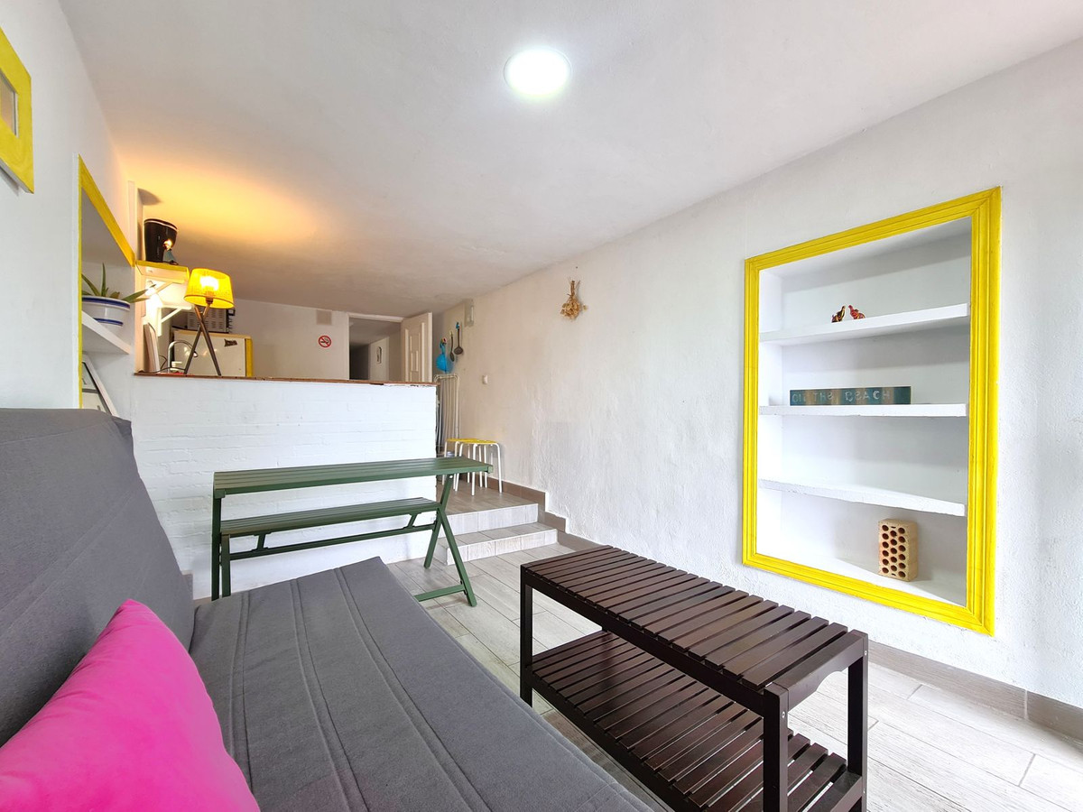 1 Bed, 1 Bath, ApartmentFor Sale, Estepona, Malaga