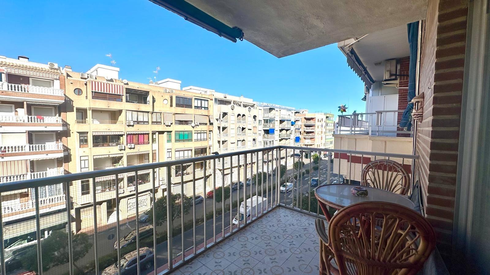 2 Bed, 1 Bath, ApartmentFor Sale, Torrevieja, Alicante