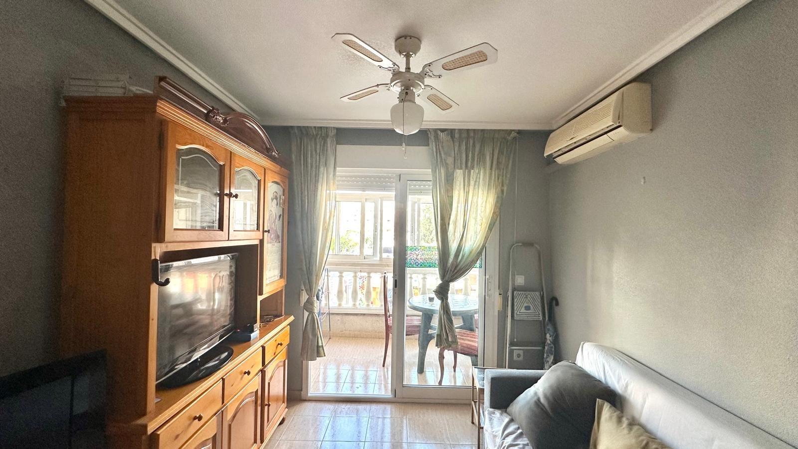 2 Bed, 1 Bath, ApartmentFor Sale, Torrevieja, Alicante