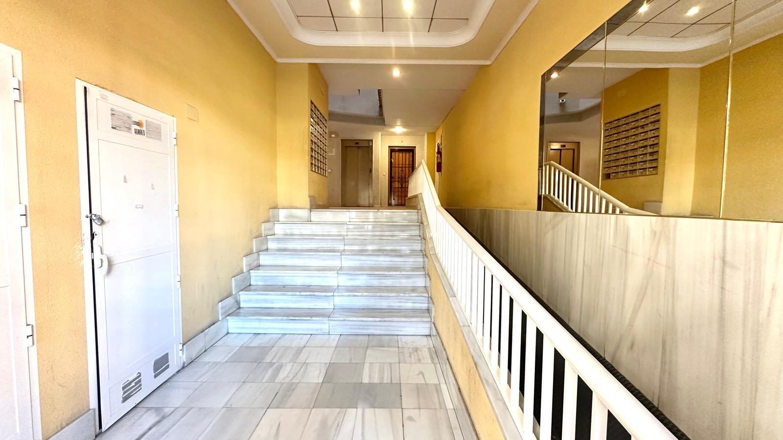 2 Bed, 1 Bath, ApartmentFor Sale, Torrevieja, Alicante