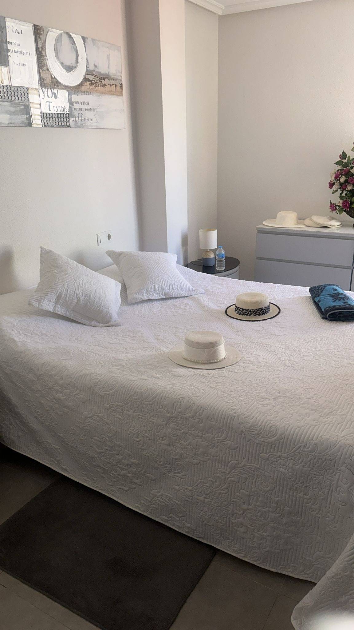 3 Bed, 2 Bath, ApartmentFor Sale, Torrevieja, Alicante