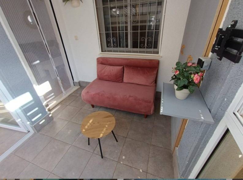 1 Bed, 1 Bath, ApartmentFor Sale, Torrevieja, Alicante