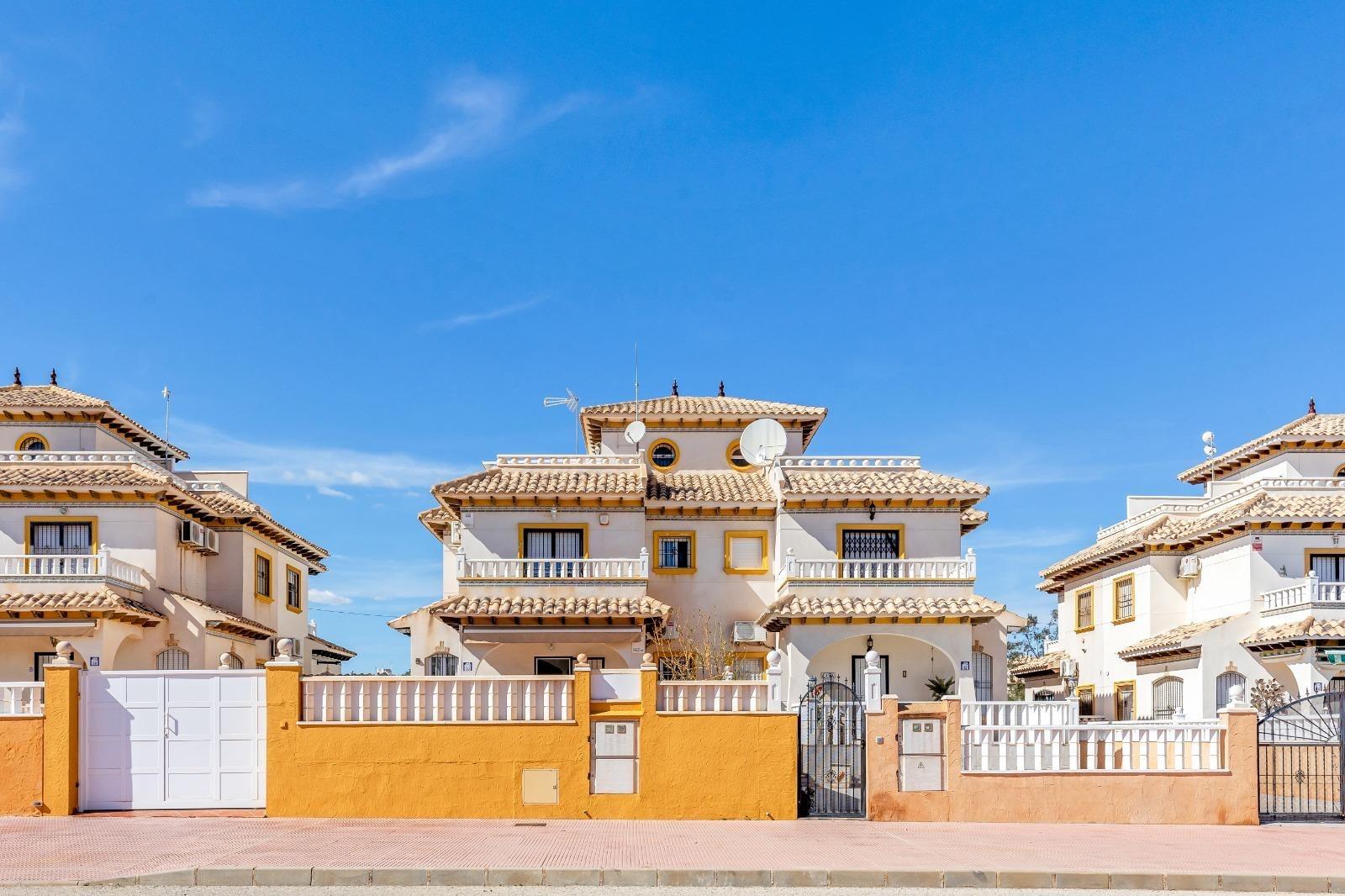 2 Bed, 2 Bath, HouseFor Sale, Cabo Roig, Alicante