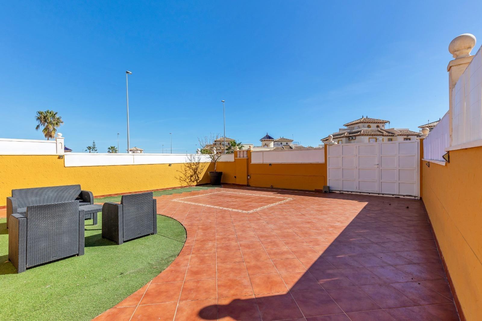 2 Bed, 2 Bath, HouseFor Sale, Cabo Roig, Alicante