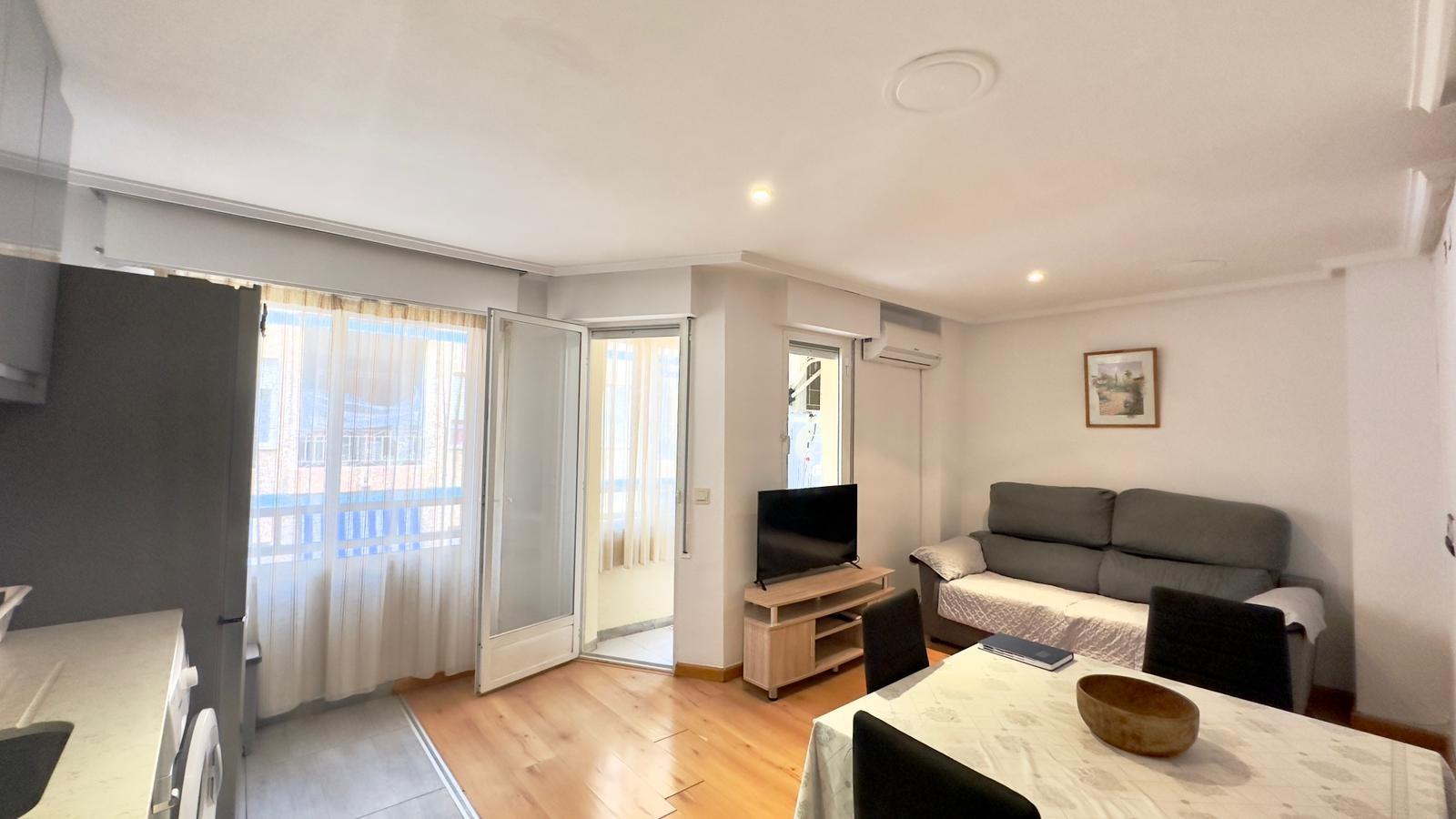 2 Bed, 1 Bath, ApartmentFor Sale, Torrevieja, Alicante