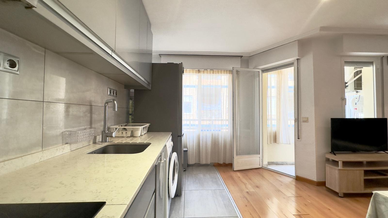 2 Bed, 1 Bath, ApartmentFor Sale, Torrevieja, Alicante