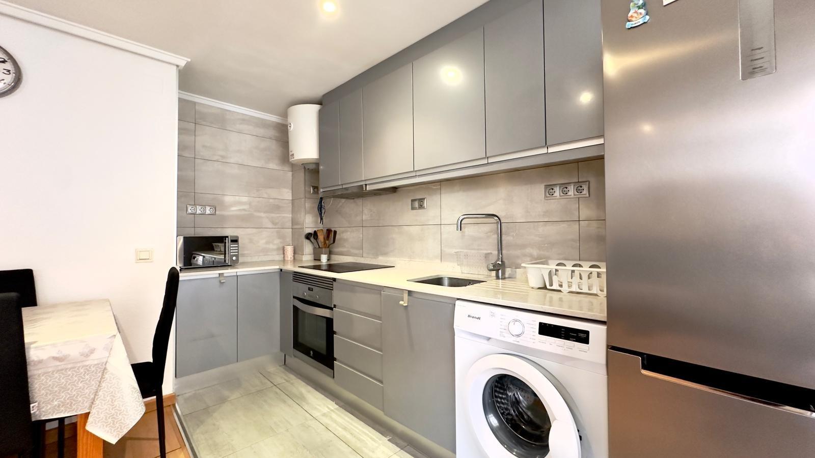 2 Bed, 1 Bath, ApartmentFor Sale, Torrevieja, Alicante