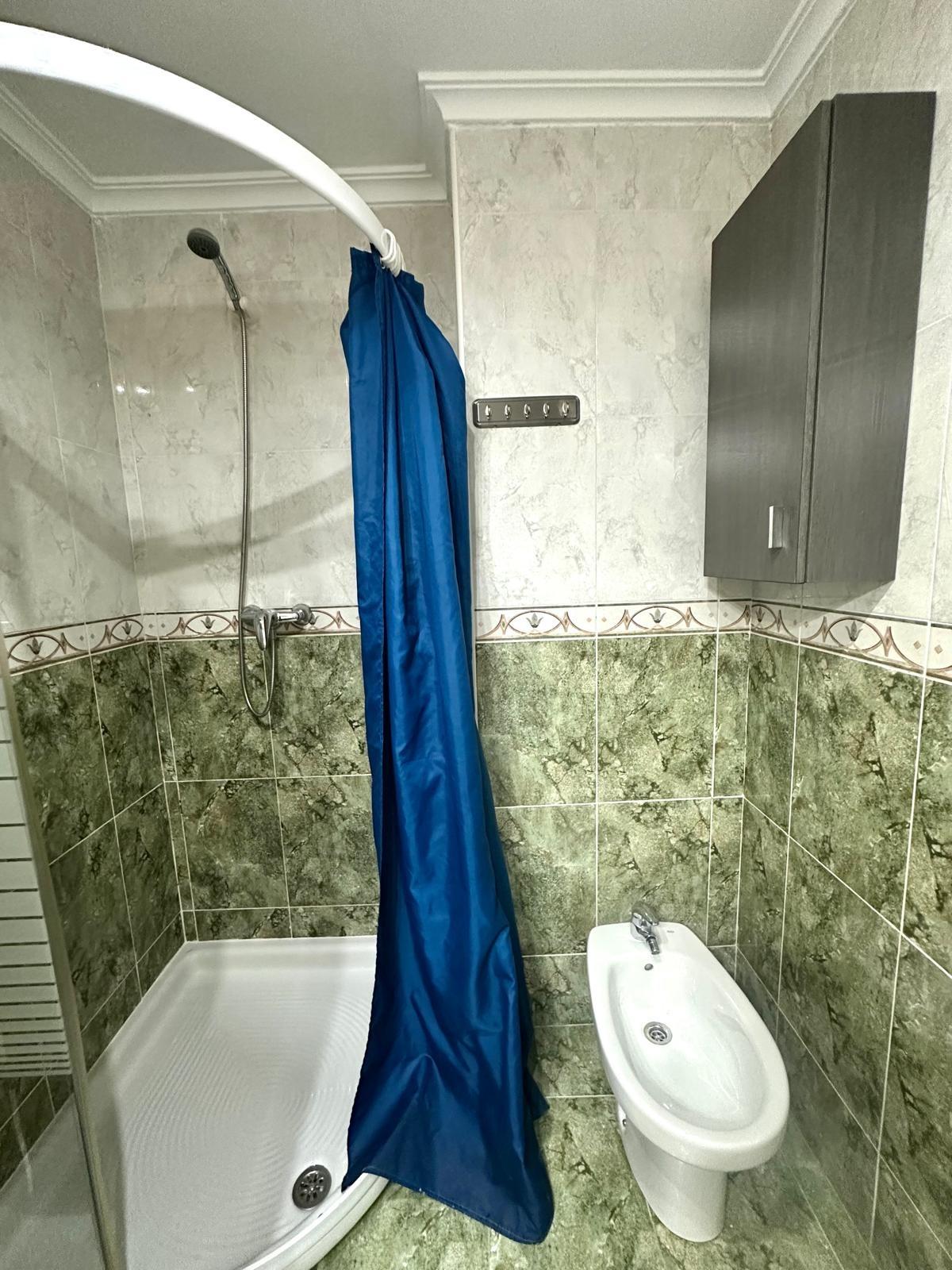 4 Bed, 2 Bath, ApartmentFor Sale, Torrevieja, Alicante