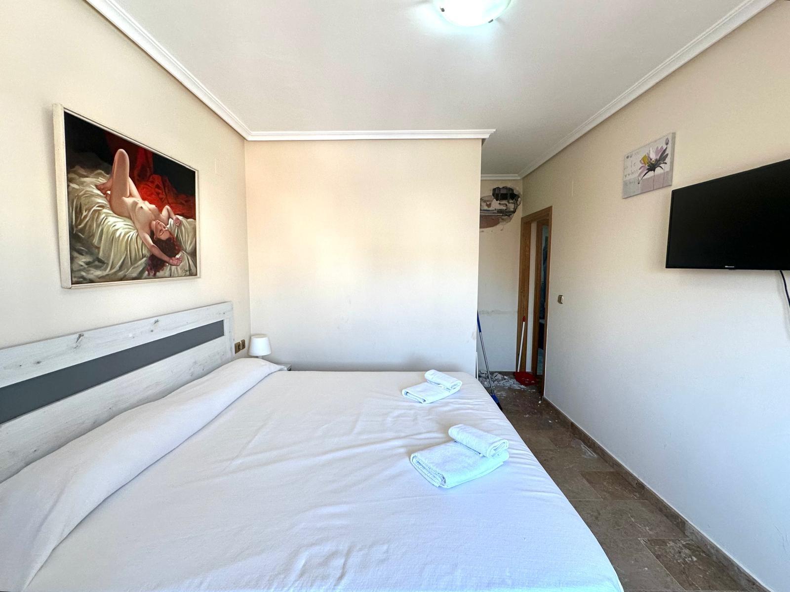 4 Bed, 2 Bath, ApartmentFor Sale, Torrevieja, Alicante