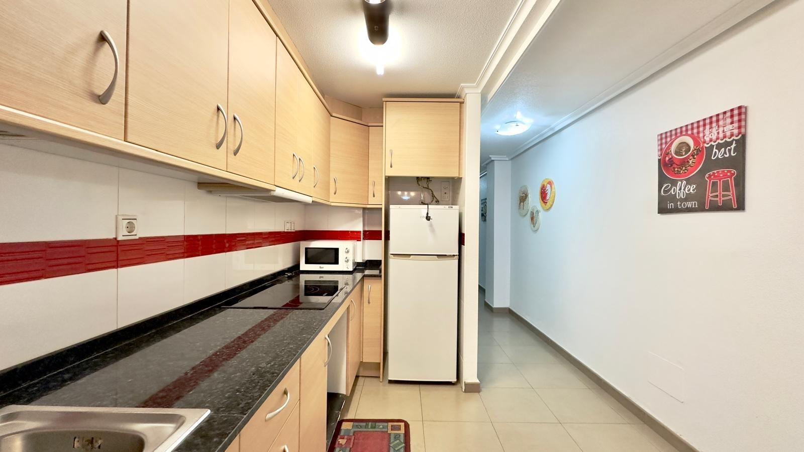 2 Bed, 1 Bath, ApartmentFor Sale, Torrevieja, Alicante
