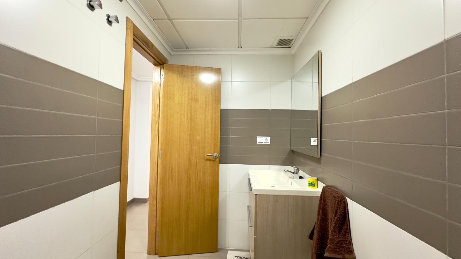 2 Bed, 1 Bath, ApartmentFor Sale, Torrevieja, Alicante