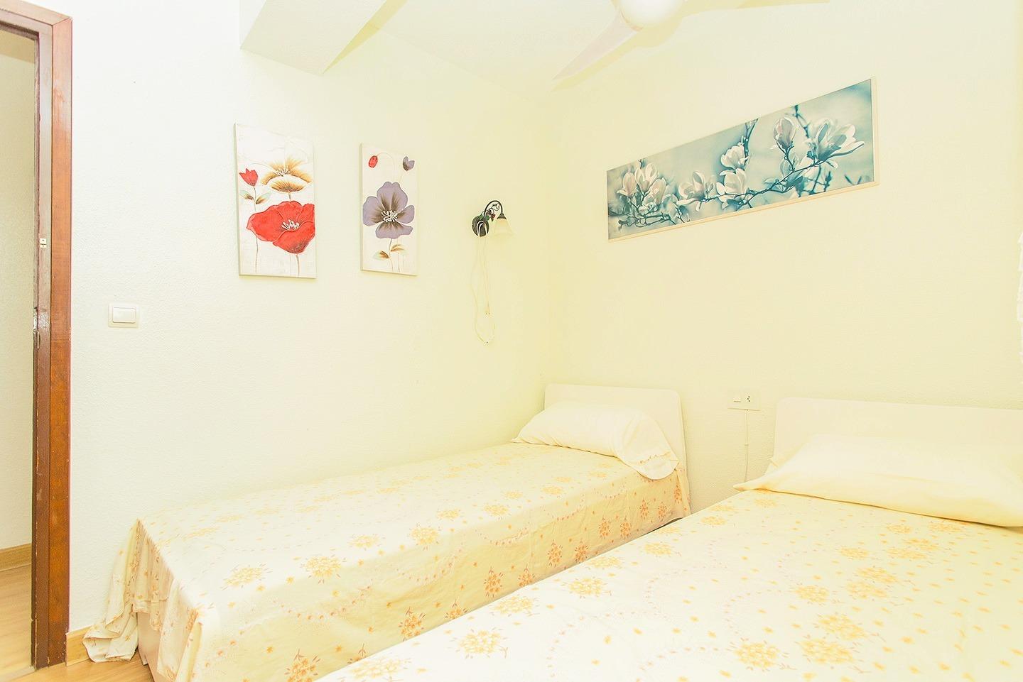 3 Bed, 2 Bath, ApartmentFor Sale, Torrevieja, Alicante