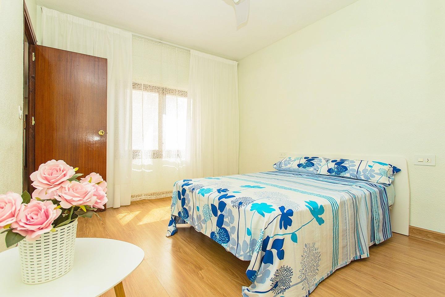 3 Bed, 2 Bath, ApartmentFor Sale, Torrevieja, Alicante