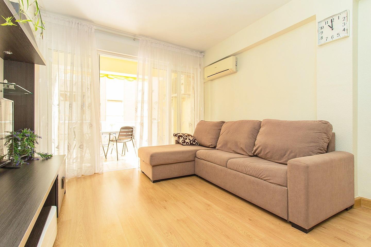 3 Bed, 2 Bath, ApartmentFor Sale, Torrevieja, Alicante