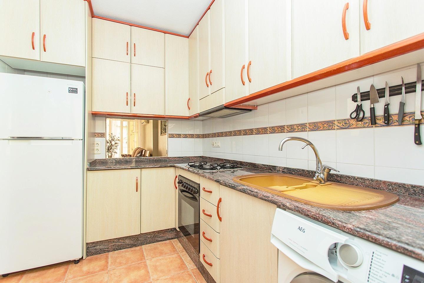 3 Bed, 2 Bath, ApartmentFor Sale, Torrevieja, Alicante