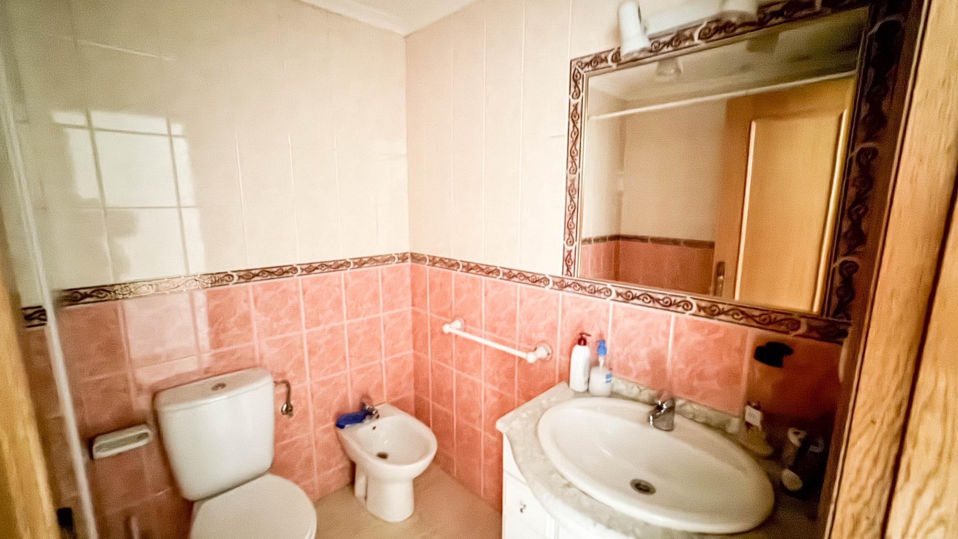 3 Bed, 2 Bath, ApartmentFor Sale, Torrevieja, Alicante