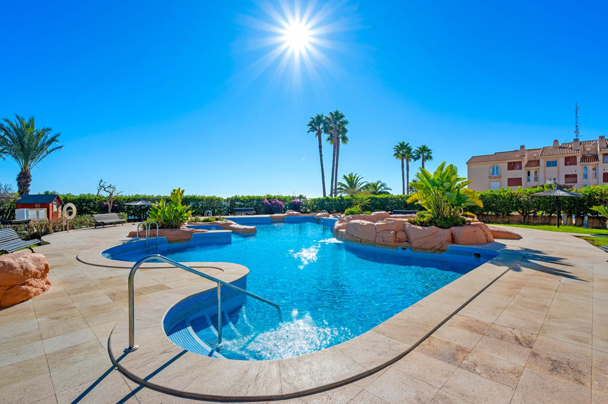 2 Bed, 2 Bath, ApartmentFor Sale, Cabo Roig, Alicante