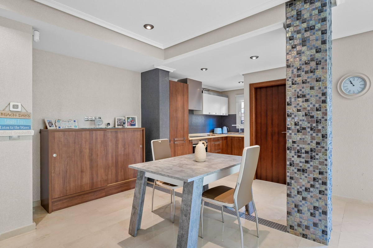 2 Bed, 2 Bath, ApartmentFor Sale, Cabo Roig, Alicante