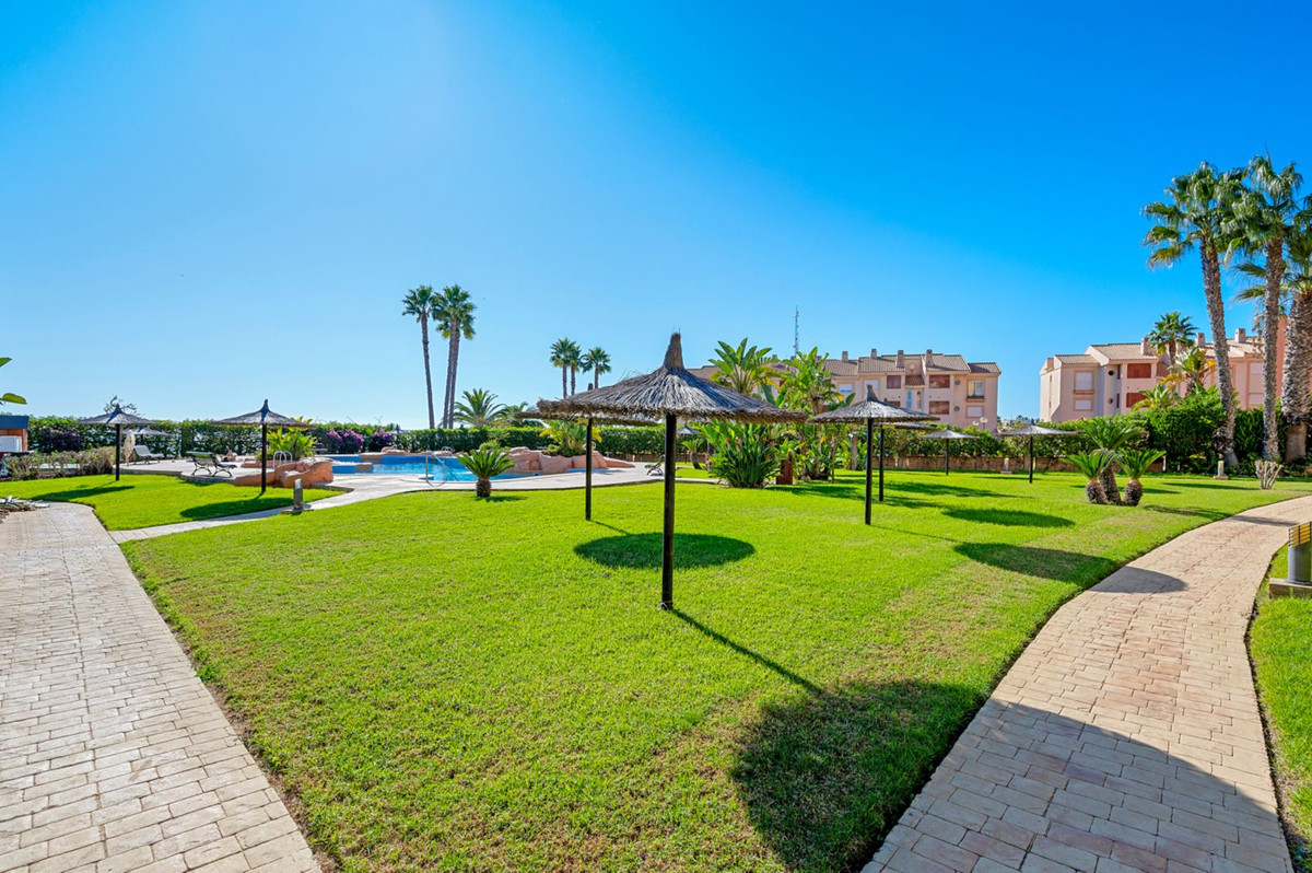 2 Bed, 2 Bath, ApartmentFor Sale, Cabo Roig, Alicante