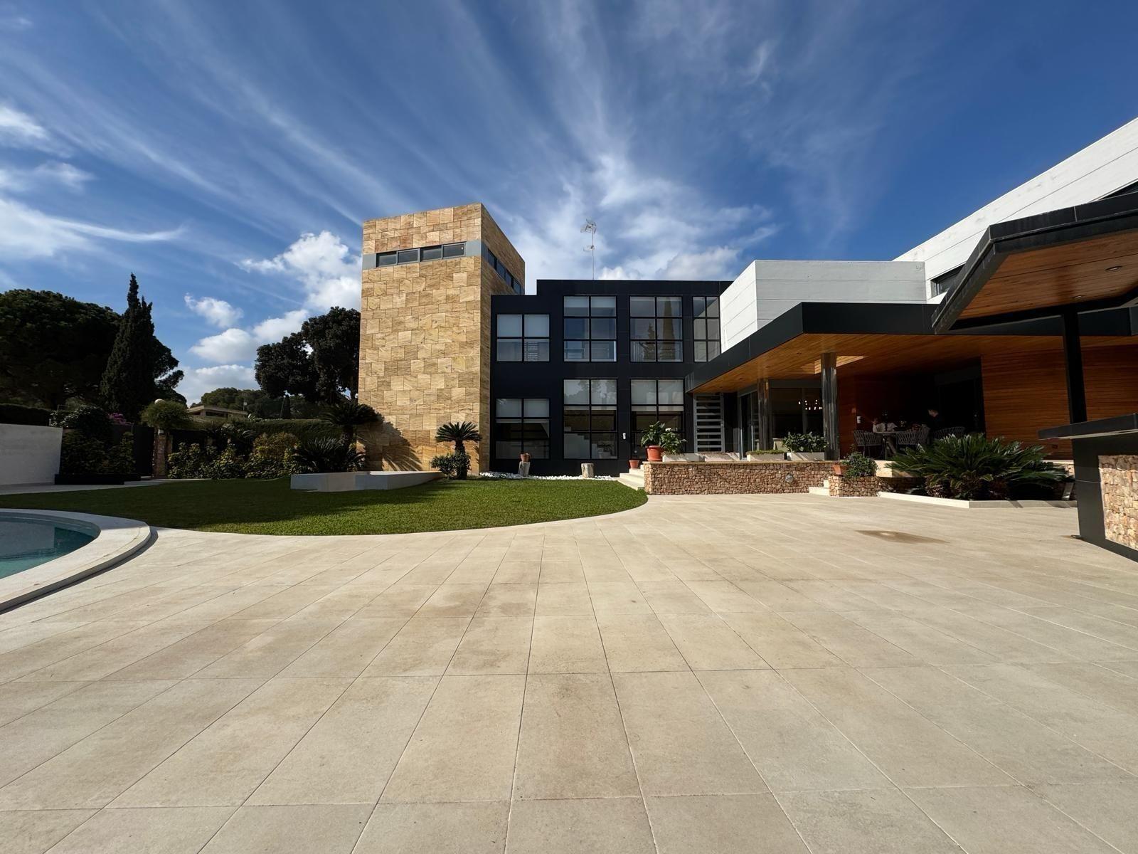 7 Bed, 8 Bath, HouseFor Sale, Orihuela Costa, Alicante