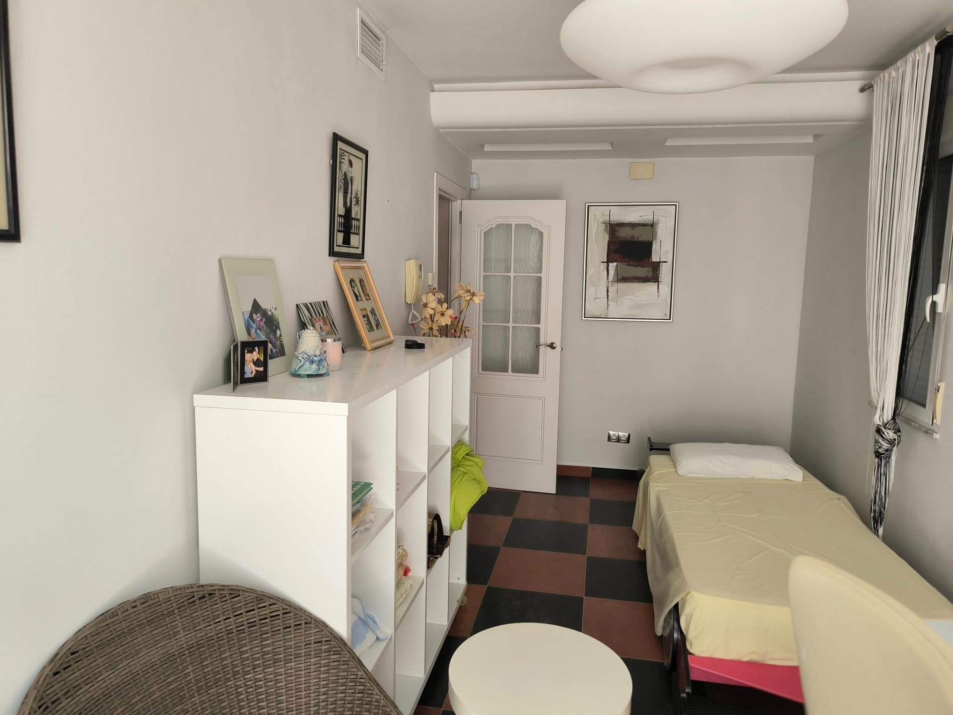 5 Bed, 2 Bath, HouseFor Sale, Torrevieja, Alicante