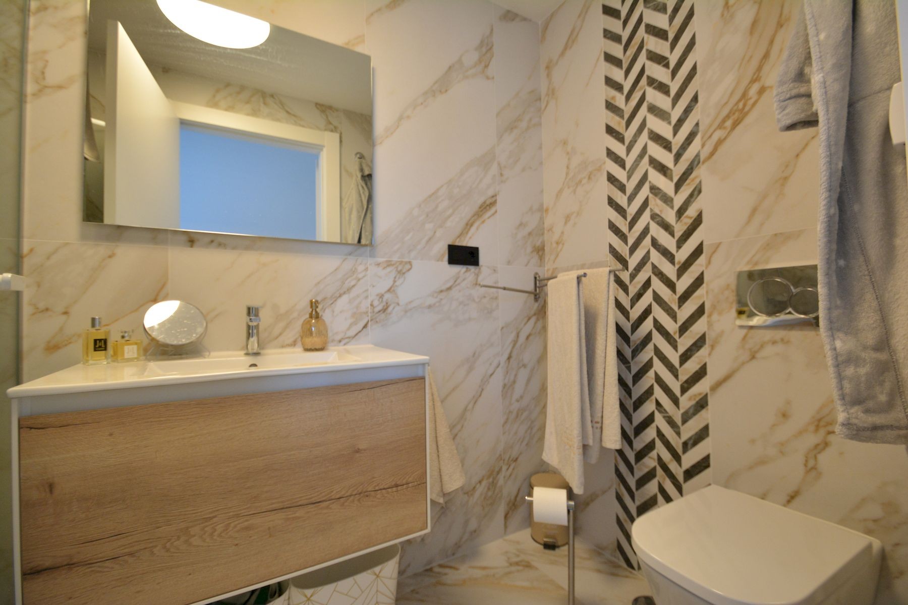 3 Bed, 2 Bath, ApartmentFor Sale, Guardamar Del Segura, Alicante