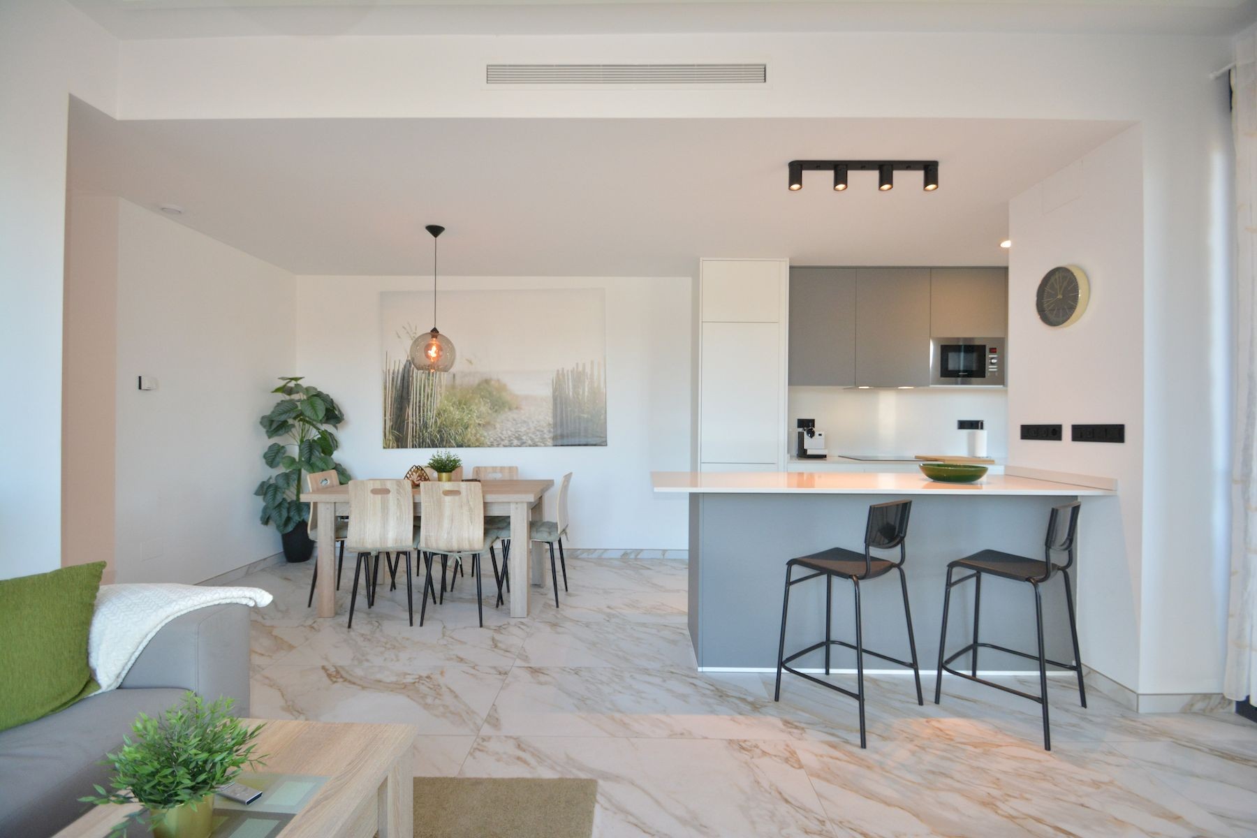 3 Bed, 2 Bath, ApartmentFor Sale, Guardamar Del Segura, Alicante