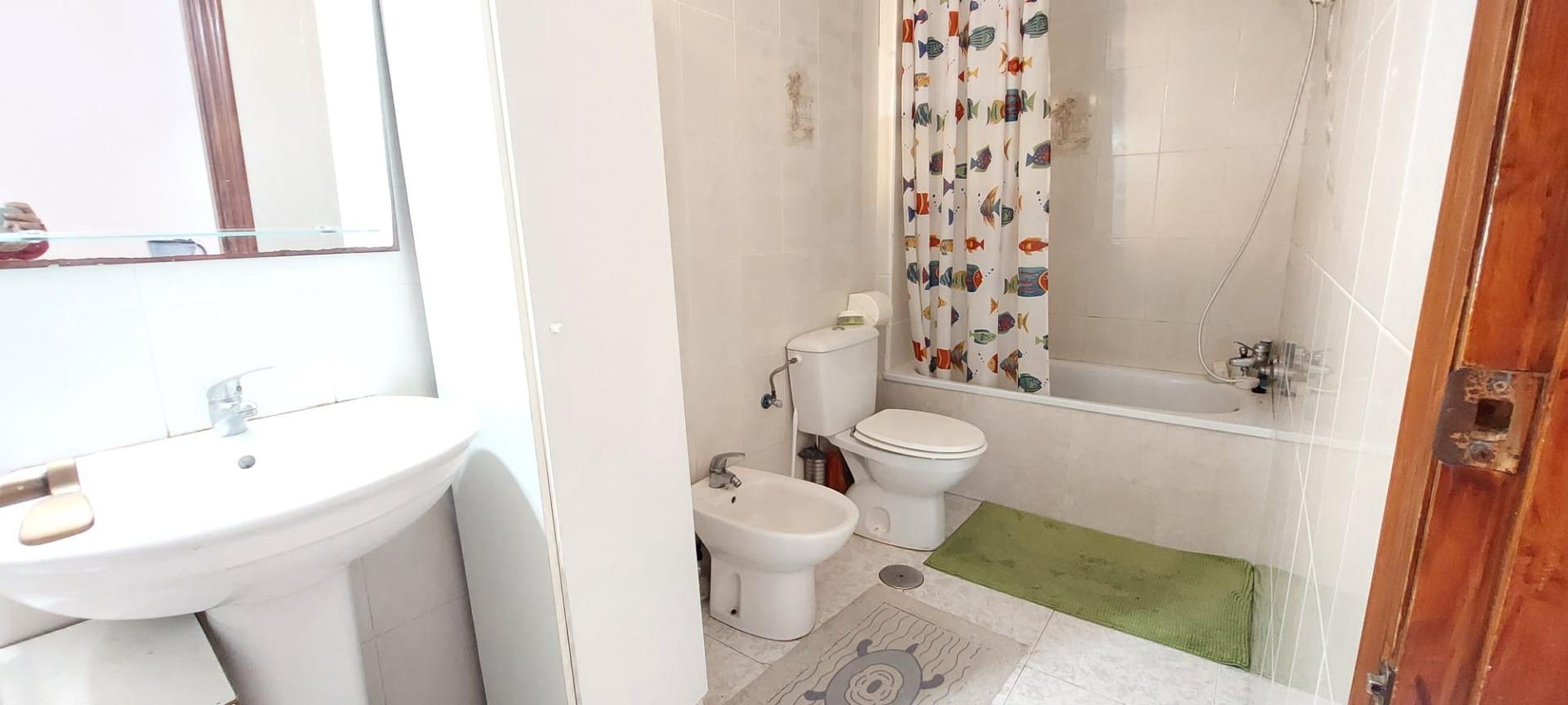 2 Bed, 1 Bath, ApartmentFor Sale, Torrevieja, Alicante