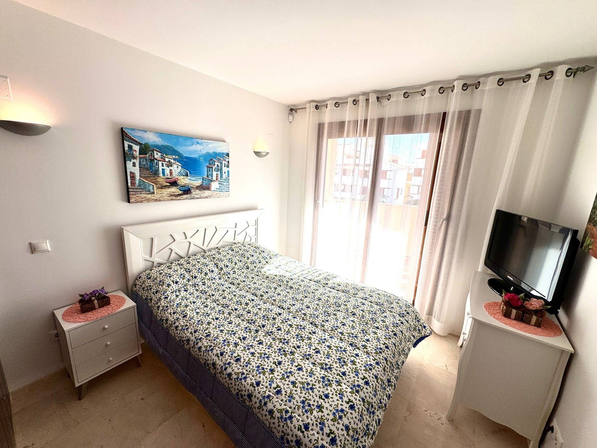 2 Bed, 1 Bath, ApartmentFor Sale, Torrevieja, Alicante