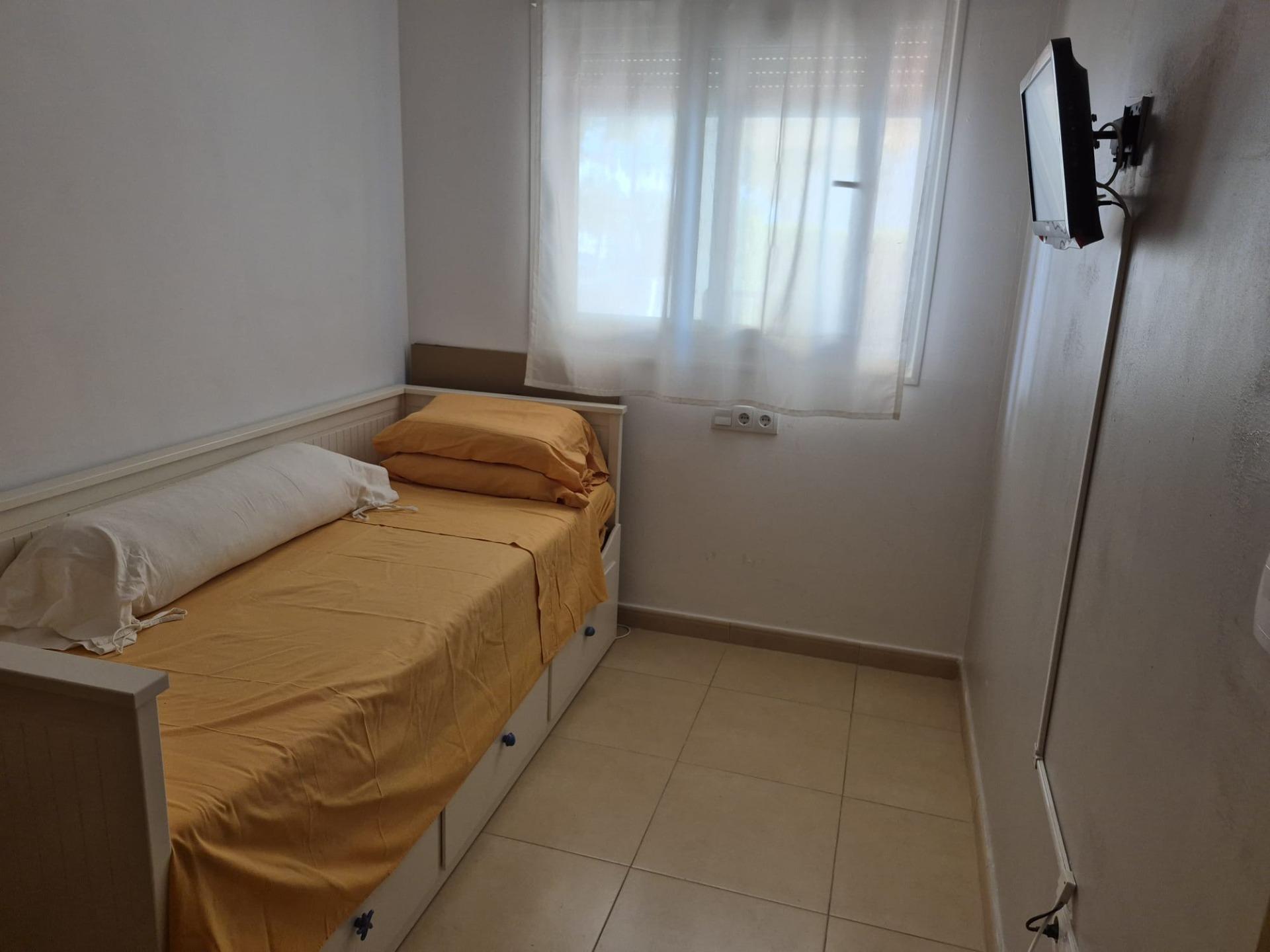 3 Bed, 1 Bath, ApartmentFor Sale, Alhama De Murcia, Murcia