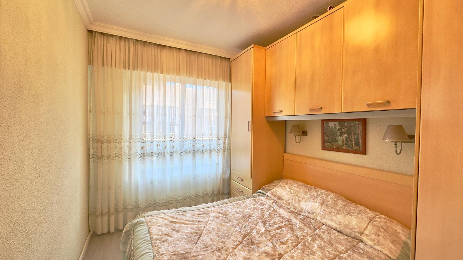 4 Bed, 1 Bath, ApartmentFor Sale, Torrevieja, Alicante