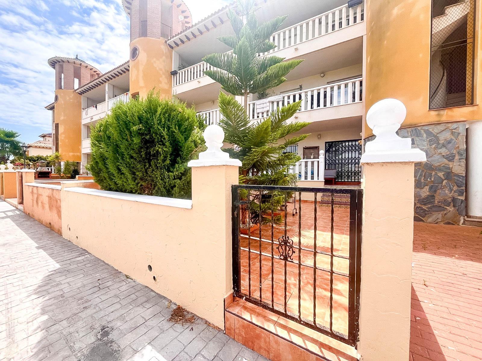 2 Bed, 1 Bath, HouseFor Sale, Orihuela Costa, Alicante