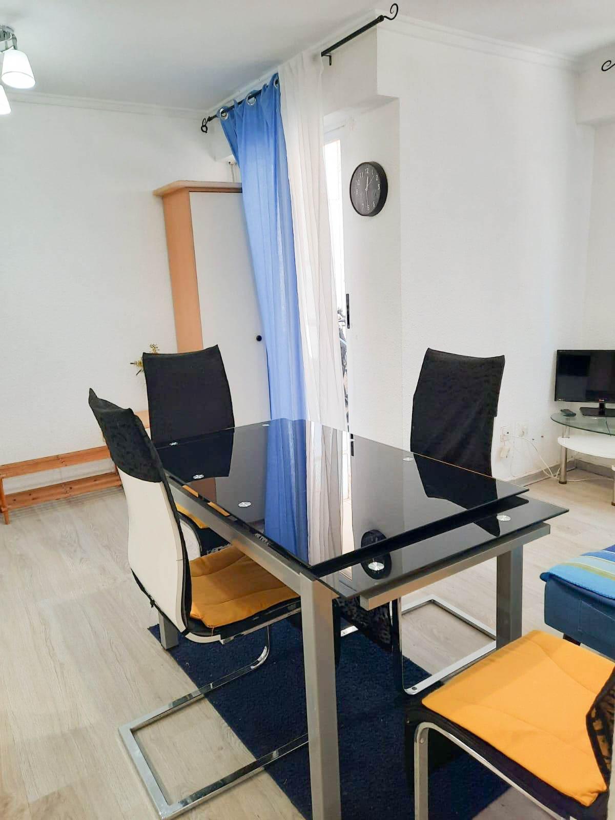 2 Bed, 1 Bath, ApartmentFor Sale, Torrevieja, Alicante