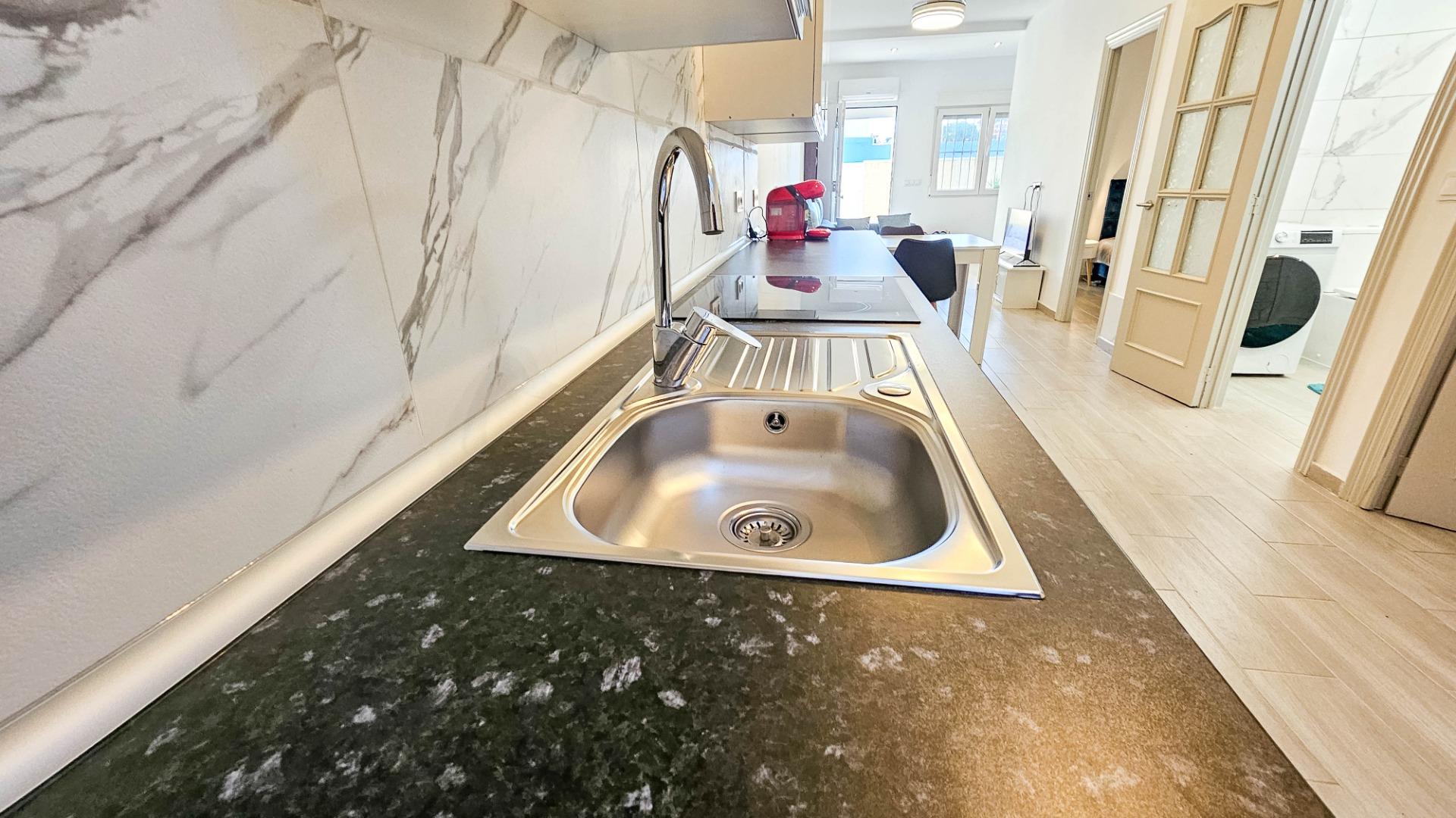 2 Bed, 1 Bath, HouseFor Sale, Torrevieja, Alicante