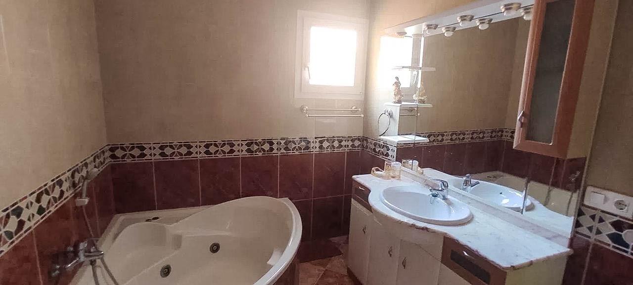 3 Bed, 2 Bath, HouseFor Sale, Torrevieja, Alicante