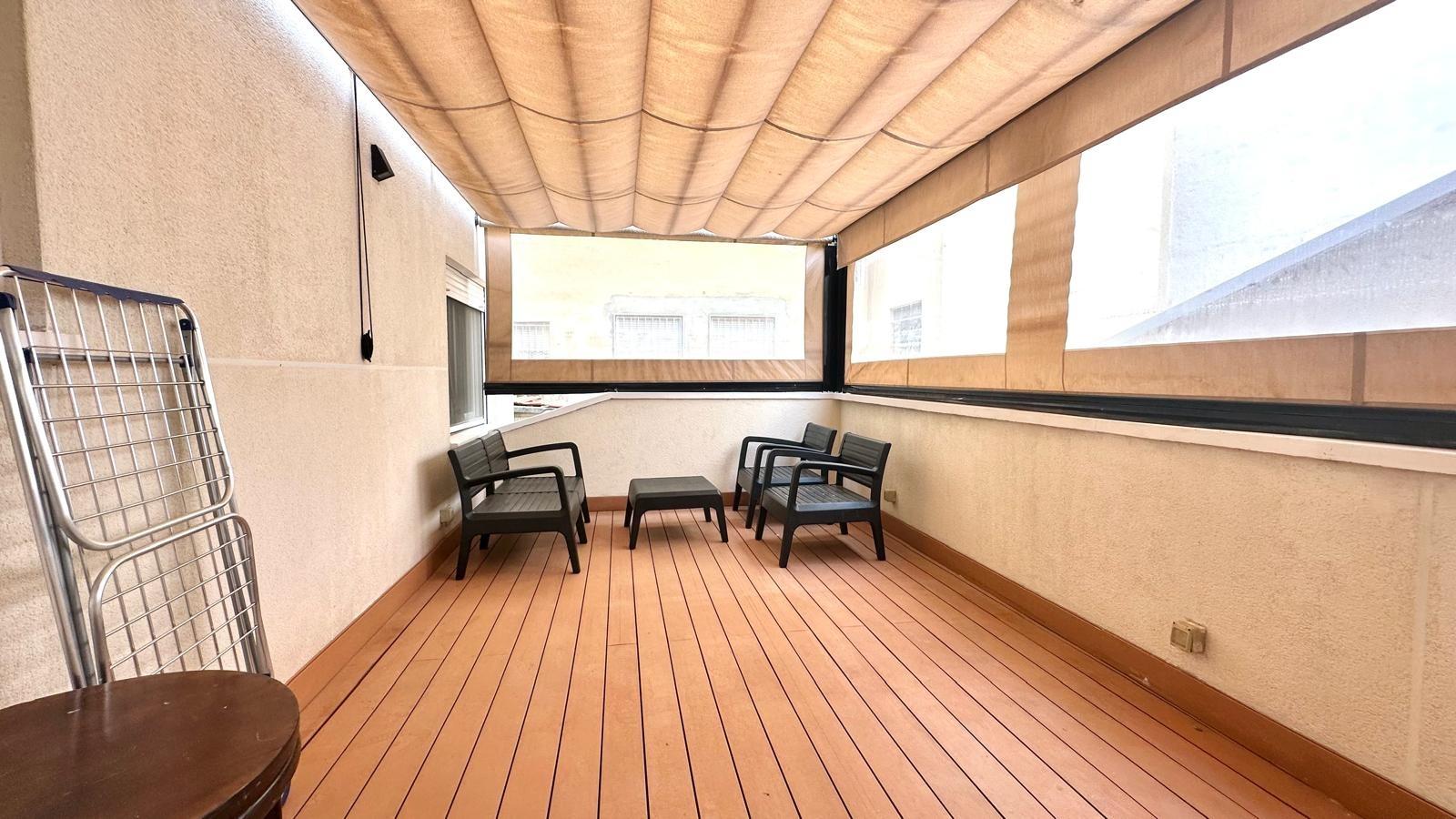 4 Bed, 2 Bath, ApartmentFor Sale, Torrevieja, Alicante