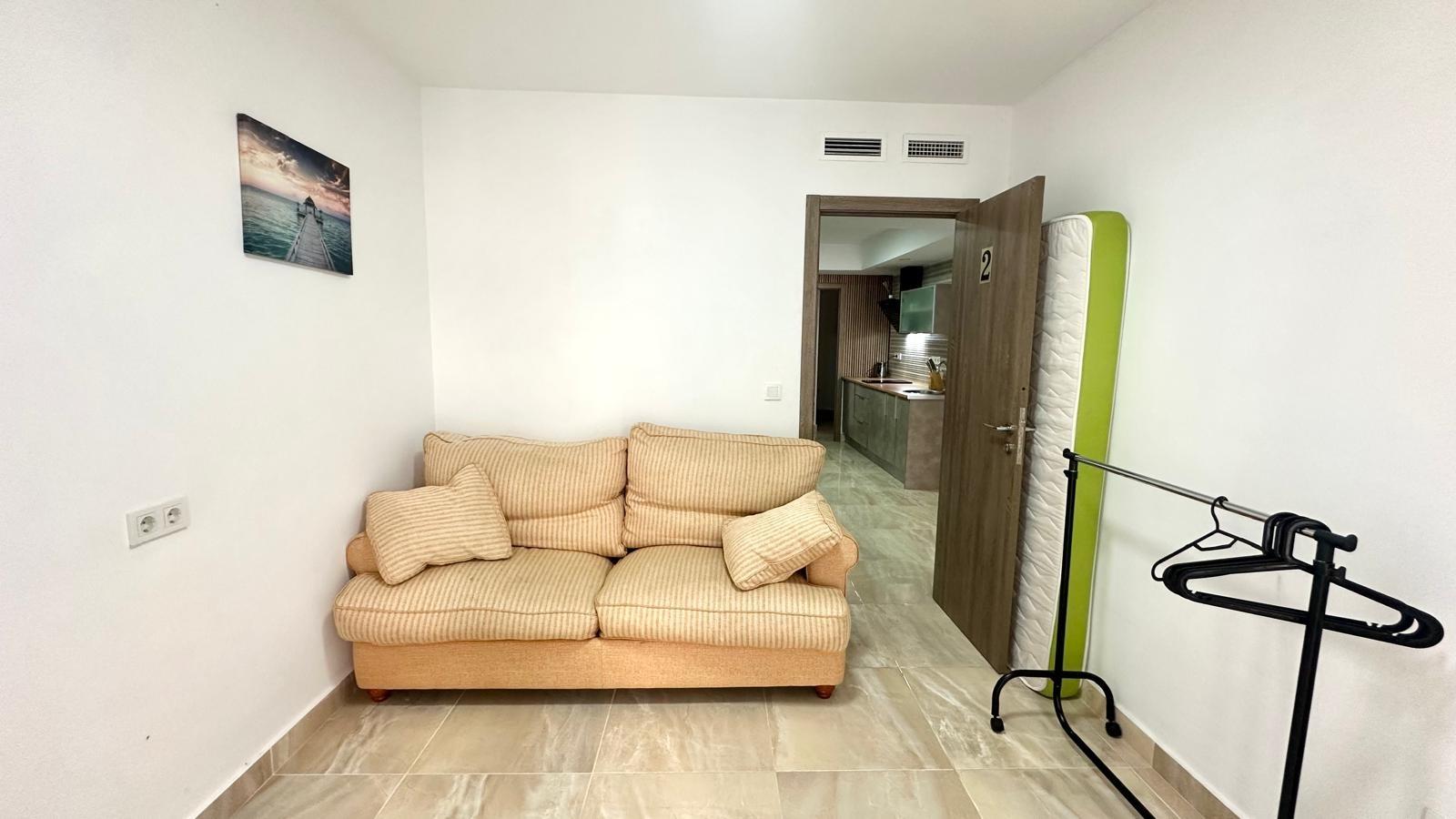 4 Bed, 2 Bath, ApartmentFor Sale, Torrevieja, Alicante